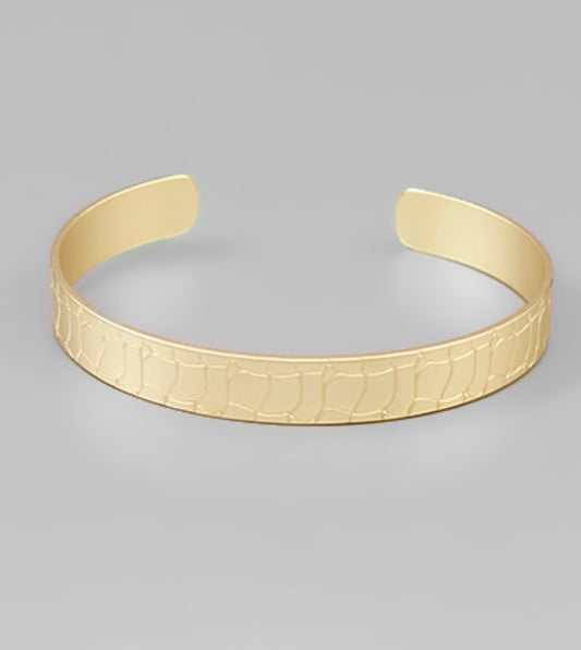 Textured Thin Cuff Bracy