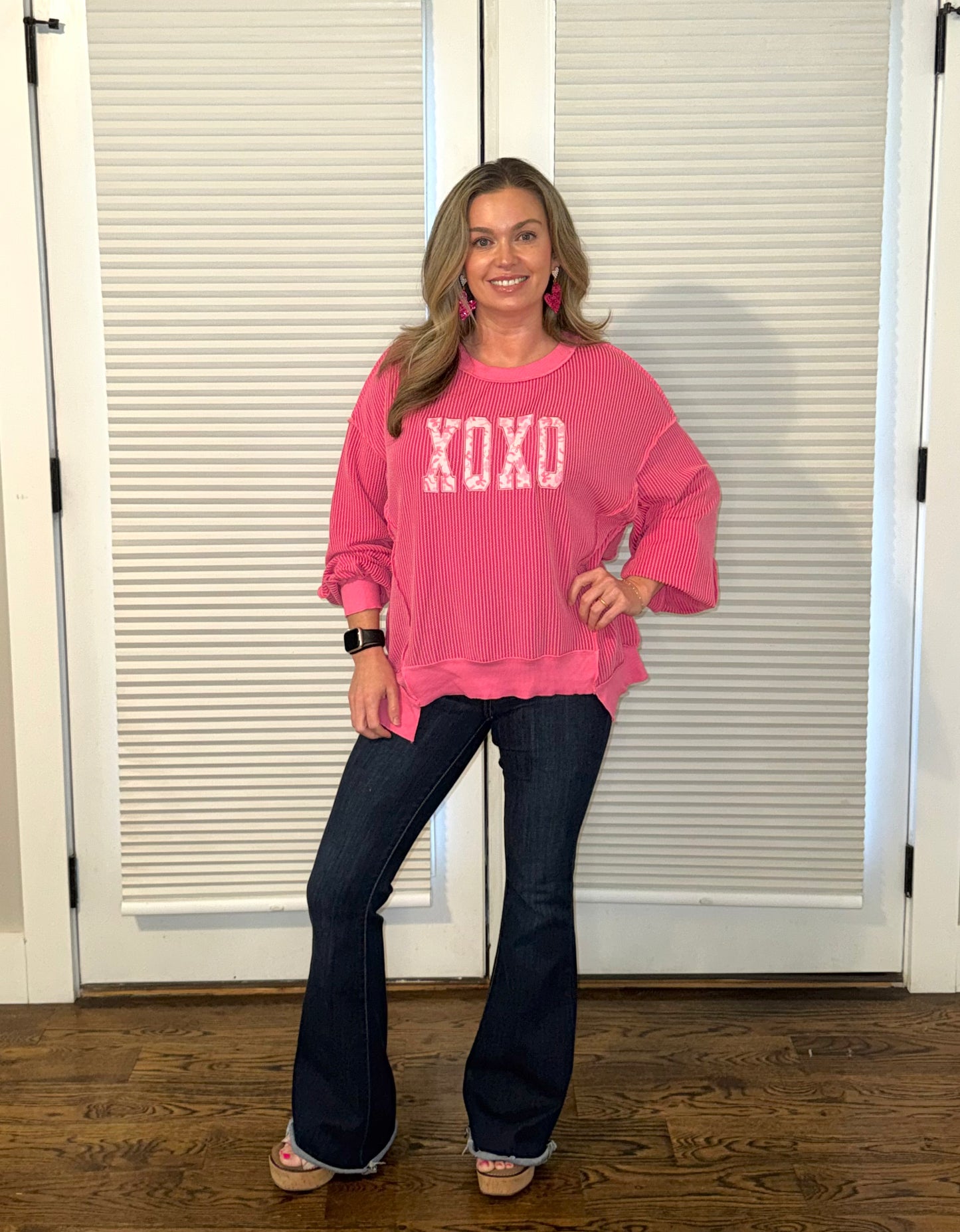30% OFF - Strawberry Pink Twisted Ribbed Long Sleeve XOXO Bow Print Embroidered Patch Graphic Top