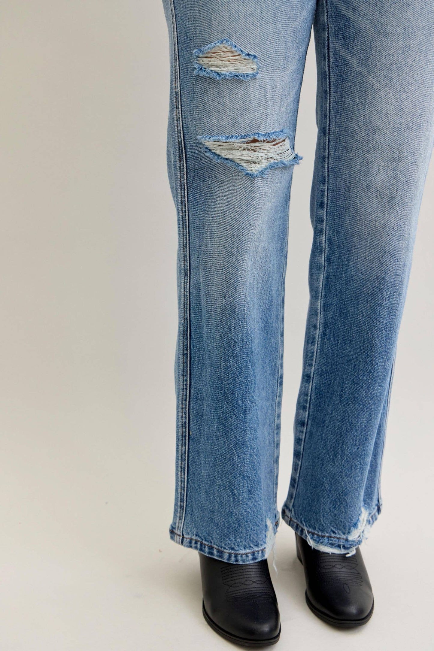 Judy Blue Mid Rise 90's Straight Rigid Magic Destroy - The Brandy